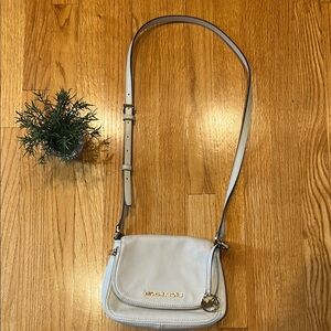 Michael Kors Crossbody Bedford Flap Saddlebag Pebble Leather